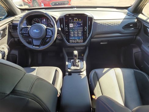 Used 2025 Subaru Forester Touring image 13