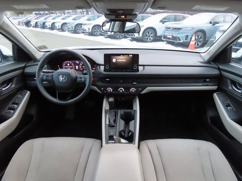 Certified 2023 Honda Accord EX image 16