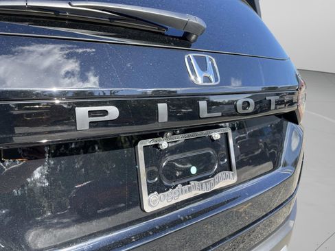 New 2025 Honda Pilot EX-L image 24