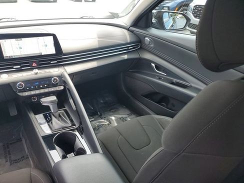 Certified 2023 Hyundai Elantra SEL w/ Convenience Package FWD image 23