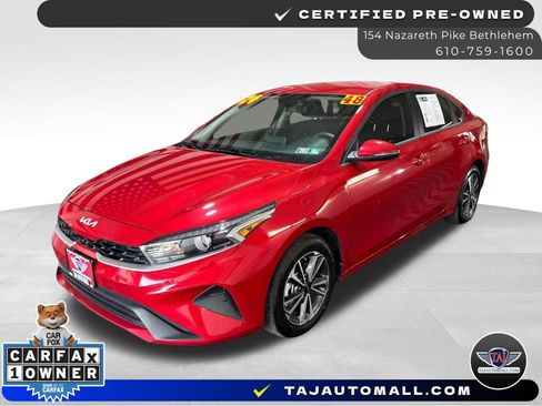 Used 2024 Kia Forte LXS w/ LXS Technology Package FWD image 1