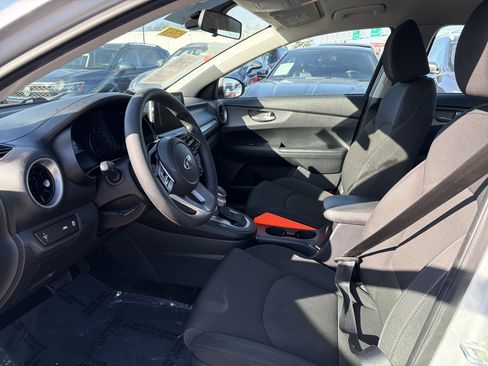Used 2019 Kia Forte LXS image 12