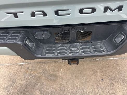 Used 2023 Toyota Tacoma TRD Sport image 10