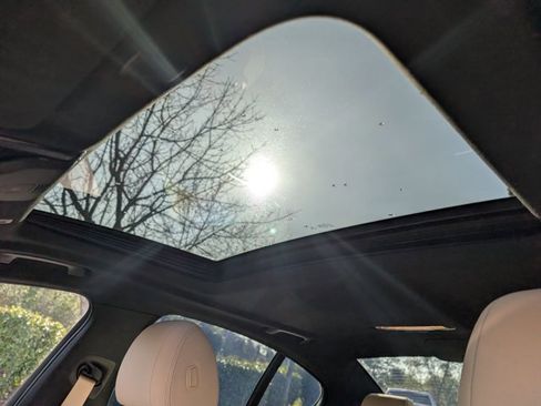 Certified 2023 BMW 530e 530e w/ Premium Package image 15