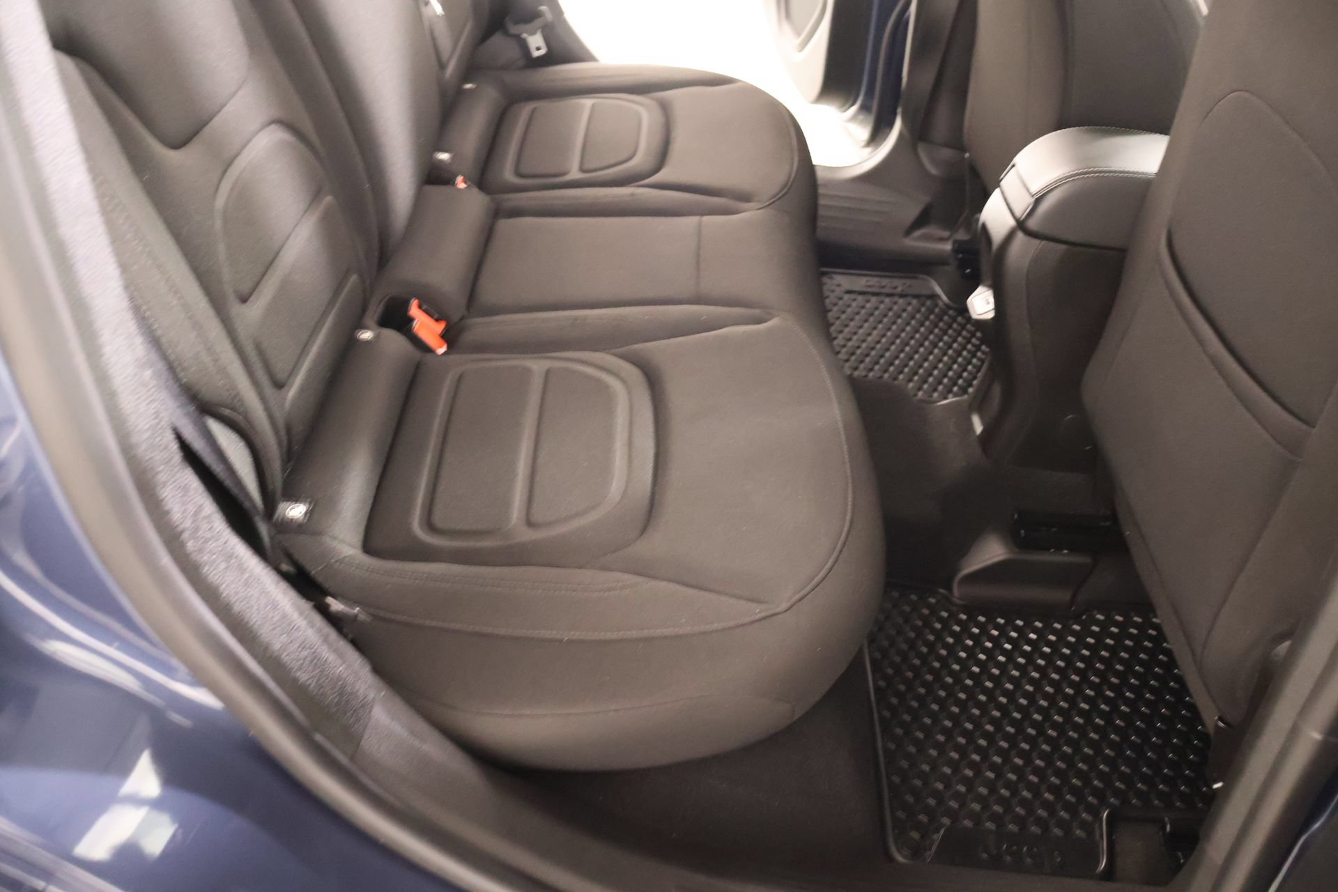 Used 2022 Jeep Renegade Latitude AWD/4WD image 15