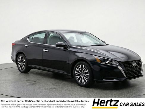 Used 2025 Nissan Altima 2.5 SV FWD image 1