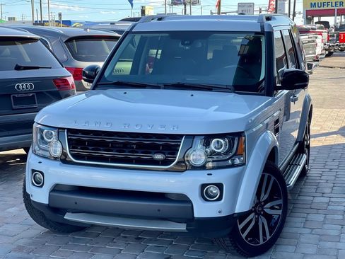 Used 2016 Land Rover LR4 HSE LUX image 44