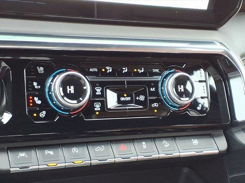 Used 2023 GMC Sierra 1500 Denali Ultimate image 13