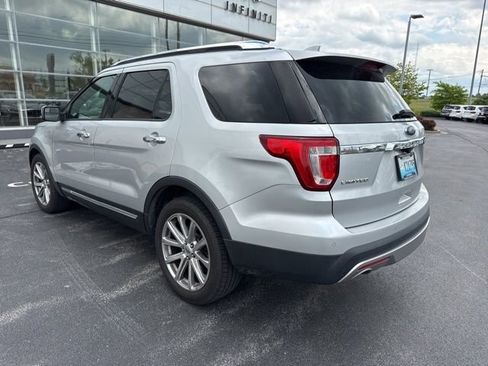 Used 2017 Ford Explorer Limited FWD image 9