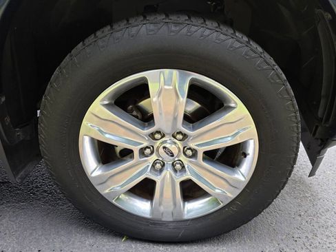 Used 2018 Ford F150 Platinum w/ Equipment Group 701A Luxury image 11