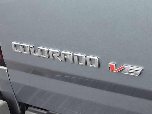 Used 2019 Chevrolet Colorado Z71 image 30