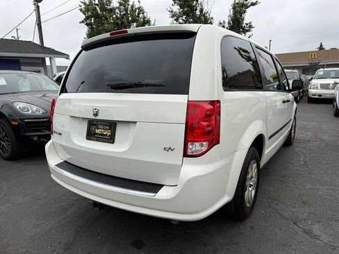 Used 2012 RAM C/V image 5