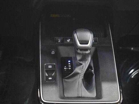 Used 2026 Toyota Corolla Cross XLE w/ Convenience Package AWD/4WD image 19