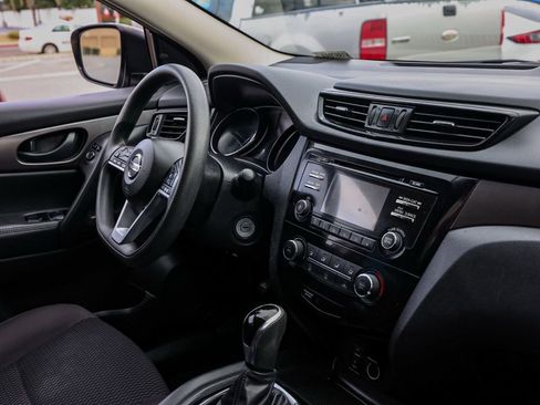 Used 2018 Nissan Rogue Sport S w/ S Appearance Package image 24