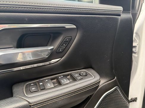 Used 2019 RAM 1500 Laramie w/ Sport Appearance Package AWD/4WD image 16