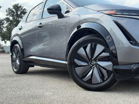 Certified 2023 Nissan Ariya FWD image 2