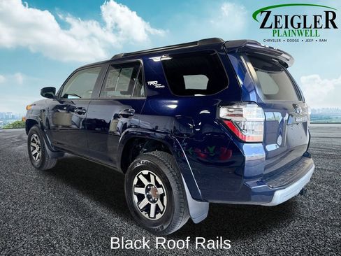 Used 2024 Toyota 4Runner TRD Off-Road AWD/4WD image 3