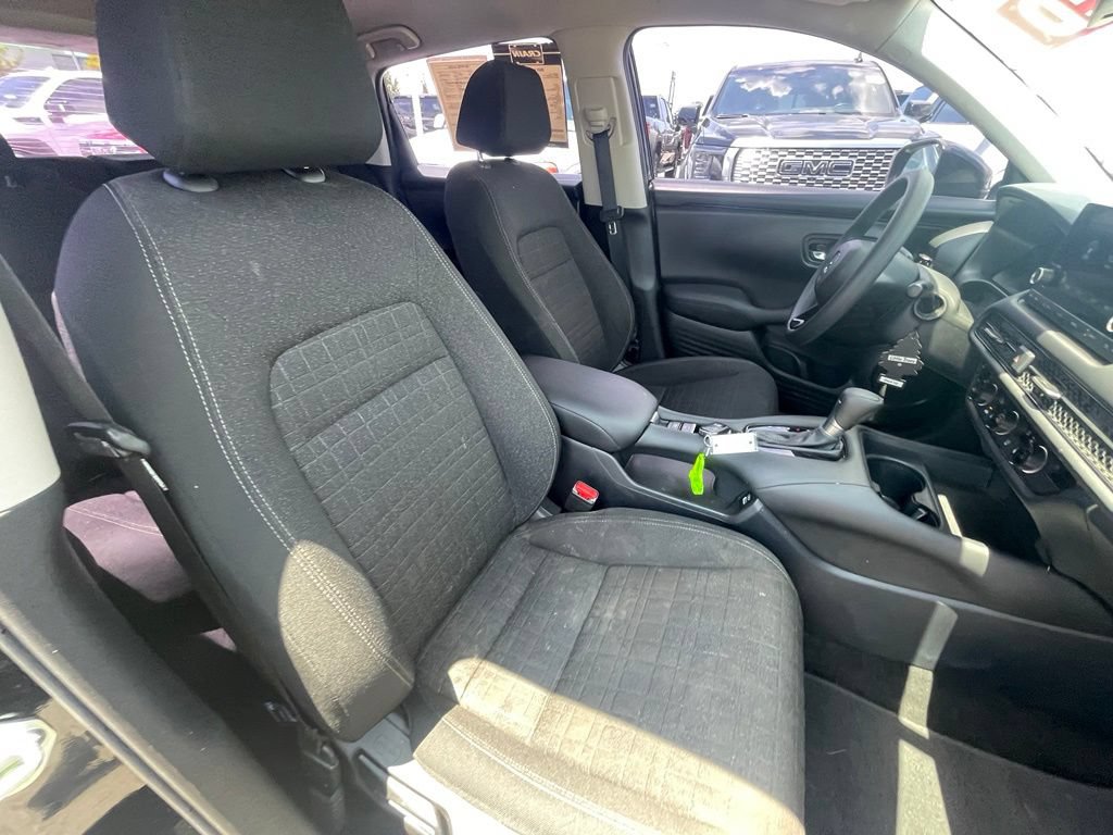 Used 2023 Honda HR-V LX image 28