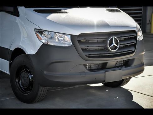 New 2025 Mercedes-Benz Sprinter 2500 image 2