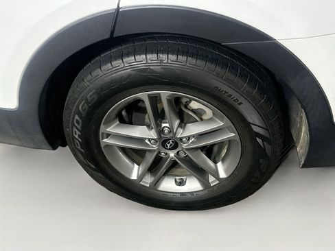 Used 2017 Hyundai Santa Fe Sport w/ 2.4L Tech Package 04 image 11