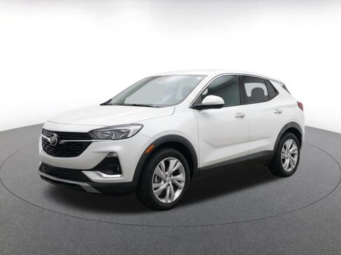 Used 2025 Buick Encore GX Preferred AWD/4WD image 2