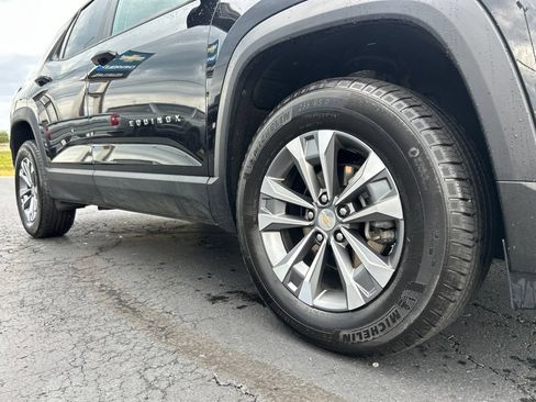 Used 2026 Chevrolet Equinox LT AWD/4WD image 11