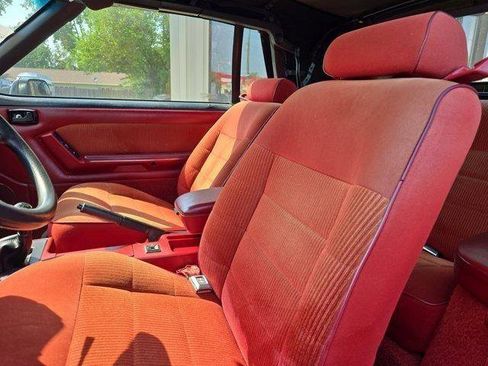 Used 1988 Ford Mustang LX RWD image 12