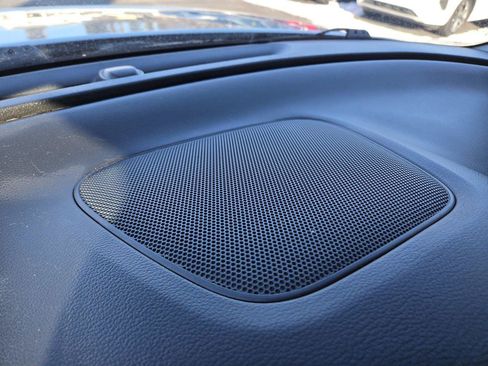 Used 2023 Kia Soul LX w/ LX Technology Package image 7