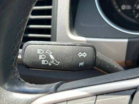 Used 2021 Volkswagen Atlas SE w/ Towing Package FWD image 27