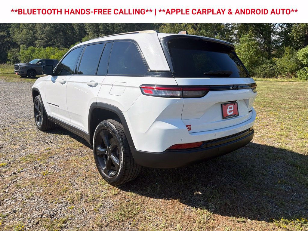 Used 2023 Jeep Grand Cherokee Limited w/ Black Appearance Package RWD image 6