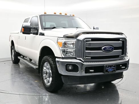 Used 2015 Ford F250 Lariat w/ Lariat Ultimate Package image 3