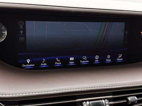 Used 2020 Lexus LS 500 w/ Accessory Package (Z2) RWD image 12