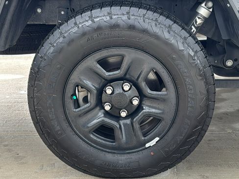 Certified 2023 Jeep Gladiator Overland AWD/4WD image 20