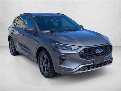 Used 2023 Ford Escape ST-Line AWD/4WD image 3