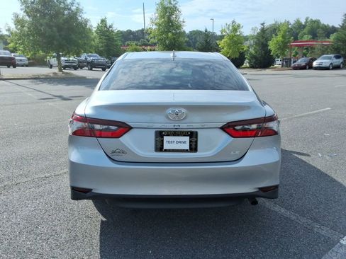 Used 2024 Toyota Camry LE FWD image 6