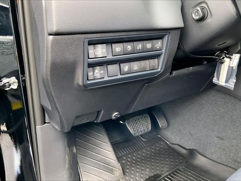 New 2026 Toyota Sequoia Platinum AWD/4WD image 20
