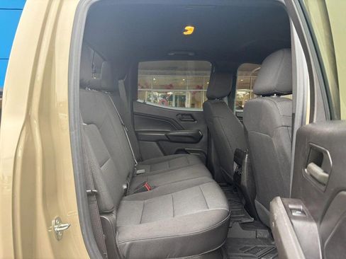 Used 2023 Chevrolet Colorado Trail Boss w/ Technology Package image 10
