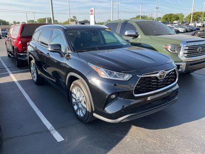 Used 2024 Toyota Highlander Limited