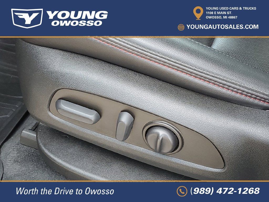 Used 2023 Chevrolet Traverse RS w/ LPO, Floor Liner Package AWD/4WD image 8