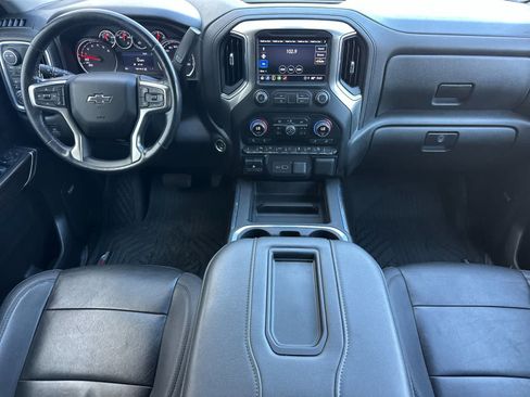 Used 2021 Chevrolet Silverado 1500 LT Trail Boss w/ Convenience Package II AWD/4WD image 3