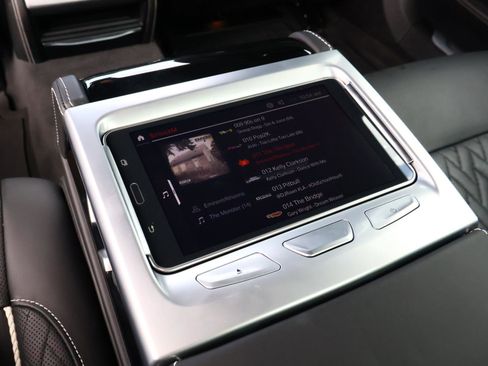 Used 2020 BMW M760i xDrive w/ Luxury Rear Seating Package AWD/4WD image 24