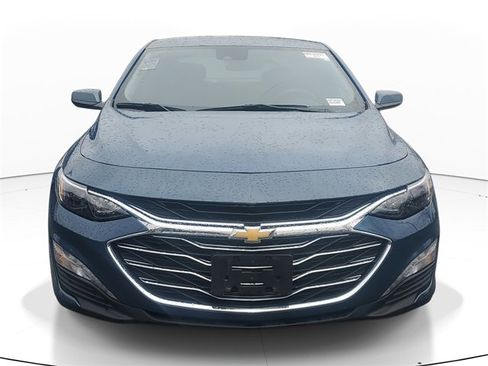 Used 2024 Chevrolet Malibu LT image 2