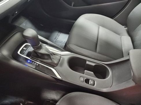 Used 2024 Toyota Corolla LE image 31