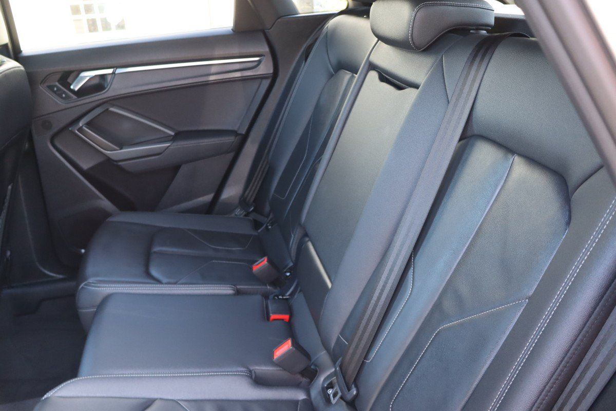 Used 2024 Audi Q3 2.0T Premium Plus AWD/4WD image 32