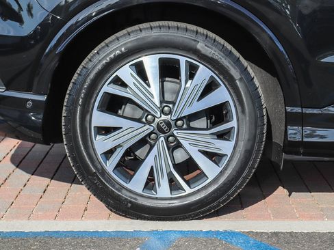 Certified 2023 Audi Q4 e-tron Premium Plus w/ Premium Plus RWD image 10