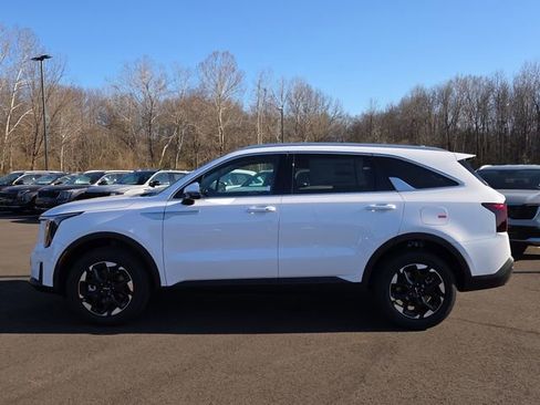 New 2026 Kia Sorento S image 2