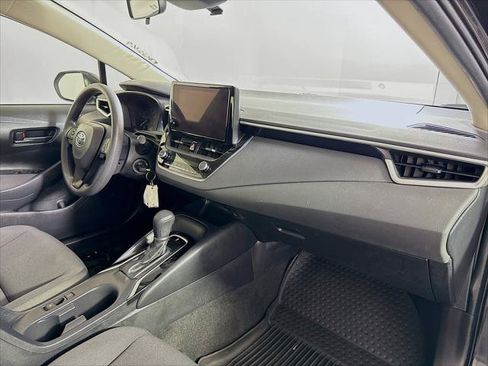 Used 2024 Toyota Corolla LE FWD image 25