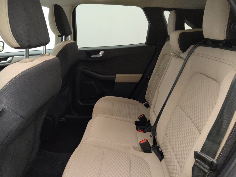 Used 2020 Ford Escape SE FWD image 18