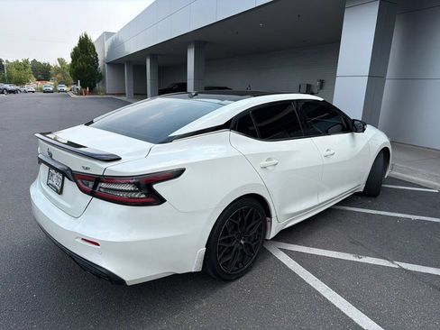 Certified 2022 Nissan Maxima SR w/ Sport Mat Group FWD image 4
