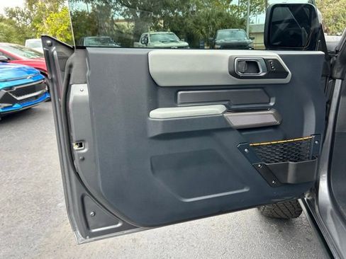 Used 2023 Ford Bronco Badlands w/ Sasquatch Package image 12